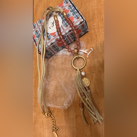 Plunder Maia Necklace - Picture 2 of 8